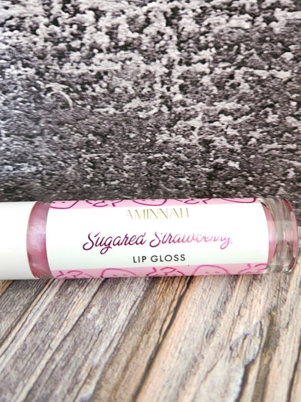 AMINNAH - Sugared Strawberry Lip Gloss